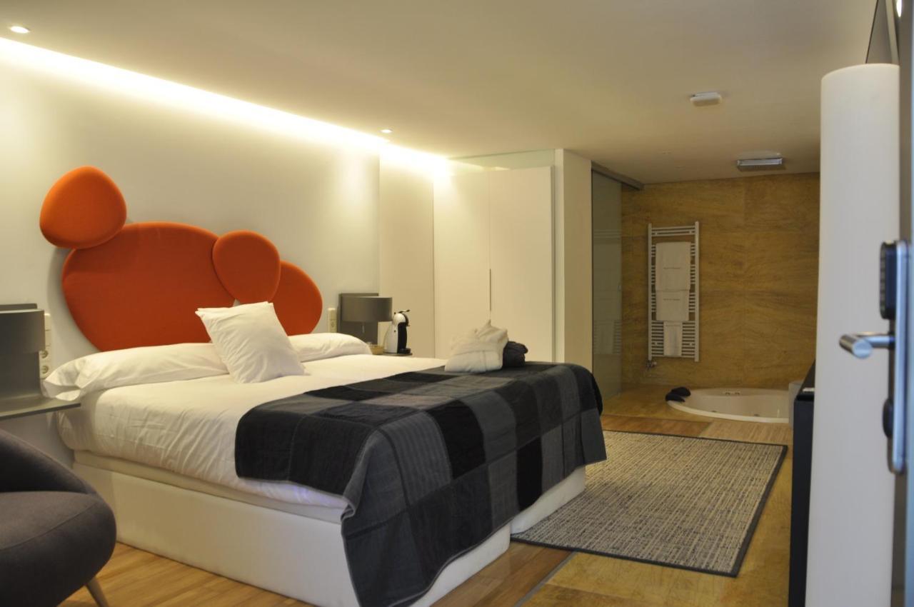 Espejo De Soledades Villa Vigo de Sanabria Luaran gambar