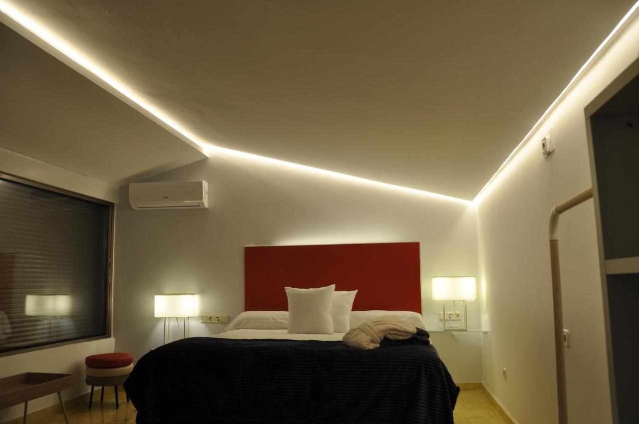 Espejo De Soledades Villa Vigo de Sanabria Luaran gambar